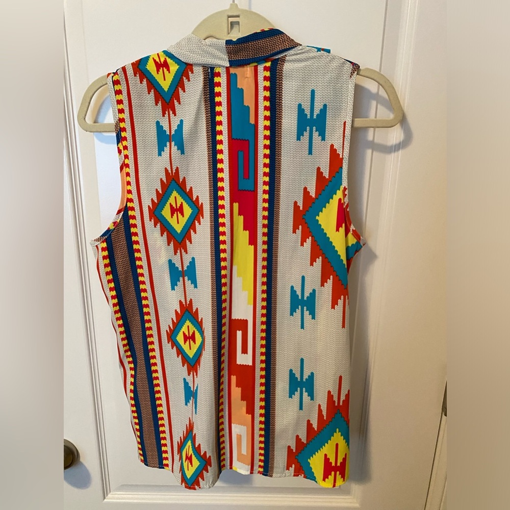 Moa Moa Juniors Aztec Design Colorful Top Sz M - Picture 2 of 4